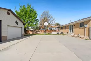 2857 W 8200 S, West Jordan, UT 84088 - Photo 25