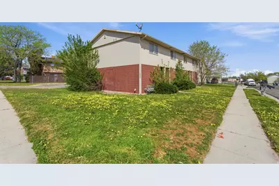 4526 S Dean Dr W, West Valley, UT 84120 - Photo 3