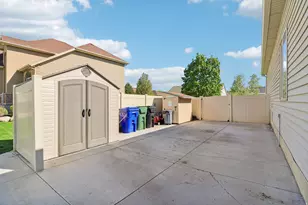 1699 W 2115 S, Syracuse, UT 84075 - Photo 49