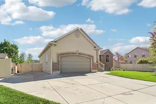 1699 W 2115 S, Syracuse, UT 84075 - Photo 3
