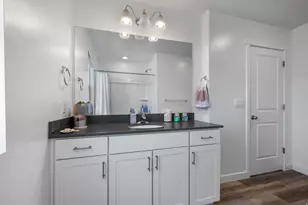 453 N Northshore Dr, Saratoga Springs, UT 84045 - Photo 17