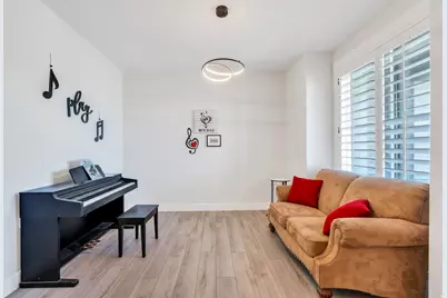 68 N 300 E, Santaquin, UT 84655 - Photo 3