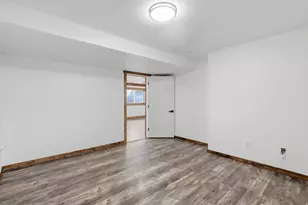 3805 W Jupiter Hills Dr S, Syracuse, UT 84075 - Photo 29