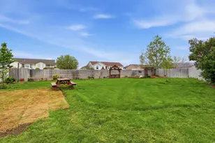 3805 W Jupiter Hills Dr S, Syracuse, UT 84075 - Photo 37