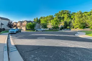 1643 N Hollyhock, Farmington, UT 84025 - Photo 27