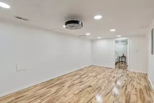 4870 S Southridge Dr, Taylorsville, UT 84129 - Photo 13