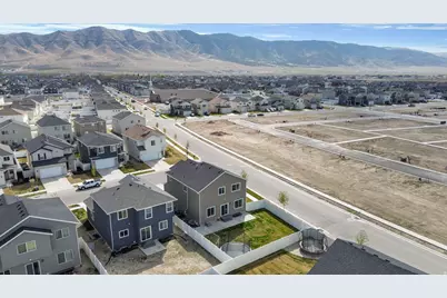 3685 N Cuade St E, Eagle Mountain, UT 84005 - Photo 43
