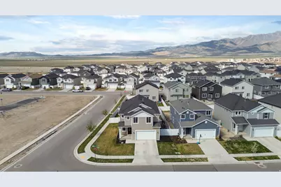 3685 N Cuade St E, Eagle Mountain, UT 84005 - Photo 45