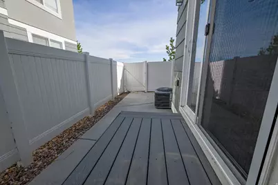 212 N Offshore Ct E, Saratoga Springs, UT 84045 - Photo 37