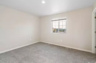 7059 N Sandstone Wy, Eagle Mountain, UT 84005 - Photo 15