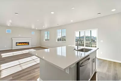 7048 N Obsidian Way, Eagle Mountain, UT 84005 - Photo 27