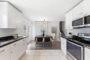 2146 E Newcastle Dr, Sandy, UT 84093 - Photo 11