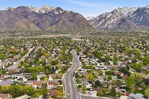 2146 E Newcastle Dr, Sandy, UT 84093 - Photo 41