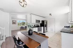 2146 E Newcastle Dr, Sandy, UT 84093 - Photo 13