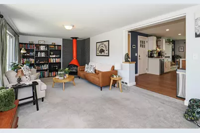 6871 S 1495 E, Cottonwood Heights, UT 84121 - Photo 13