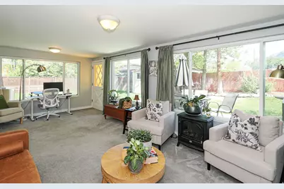 6871 S 1495 E, Cottonwood Heights, UT 84121 - Photo 15