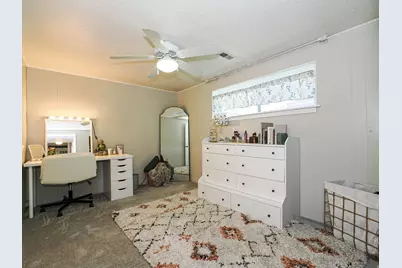 6871 S 1495 E, Cottonwood Heights, UT 84121 - Photo 29