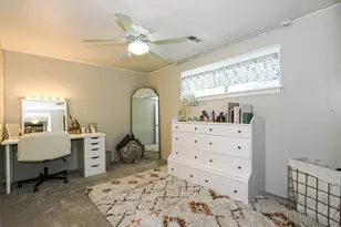 6871 S 1495 E, Cottonwood Heights, UT 84121 - Photo 29