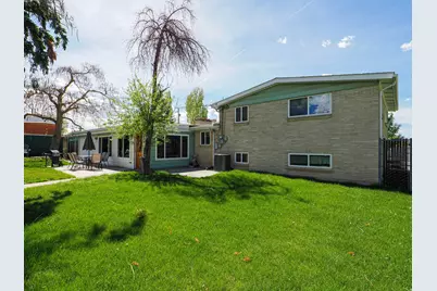 6871 S 1495 E, Cottonwood Heights, UT 84121 - Photo 35