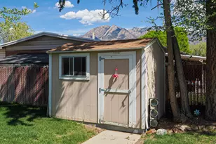 6871 S 1495 E, Cottonwood Heights, UT 84121 - Photo 39