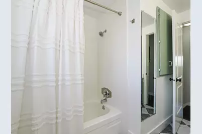 6871 S 1495 E, Cottonwood Heights, UT 84121 - Photo 23