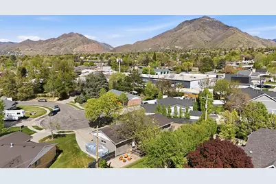 4056 S Solar Cir E, Holladay, UT 84124 - Photo 49