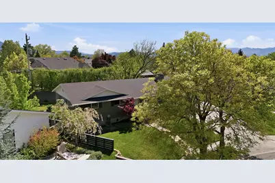 4056 S Solar Cir E, Holladay, UT 84124 - Photo 43