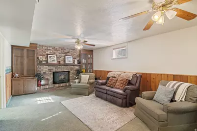 237 S Main St, Providence, UT 84332 - Photo 9