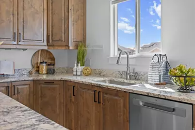 1103 N 340 W, Tooele, UT 84074 - Photo 19