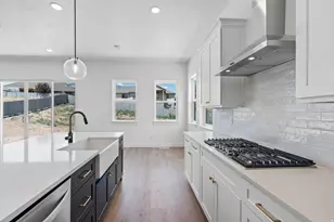 907 Crest Dale Ln S, Santaquin, UT 84655 - Photo 7