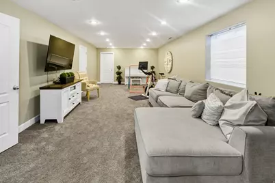 75 E 100 S, Central Valley, UT 84754 - Photo 27