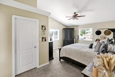 75 E 100 S, Central Valley, UT 84754 - Photo 15