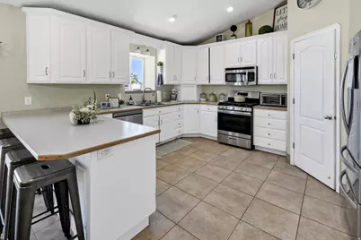 75 E 100 S, Central Valley, UT 84754 - Photo 9