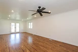 896 W 4800 S, Taylorsville, UT 84123 - Photo 23