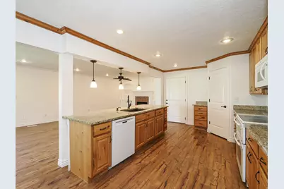 896 W 4800 S, Taylorsville, UT 84123 - Photo 13