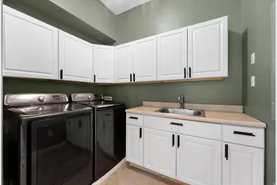 10207 N Bayhill Dr, Cedar Hills, UT 84062 - Photo 43