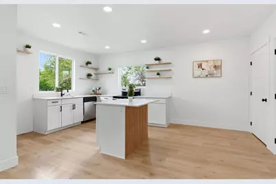 276 N 100 W, Tooele, UT 84074 - Photo 5