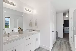 340 E Bella Vida Dr S, North Salt Lake, UT 84054 - Photo 15