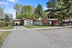 244 W Center St, Springville, UT 84663 - Photo 23