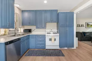 244 W Center St, Springville, UT 84663 - Photo 7