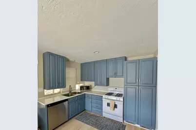 244 W Center St, Springville, UT 84663 - Photo 3