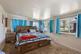 5709 S 2050 W, Roy, UT 84067 - Photo 9