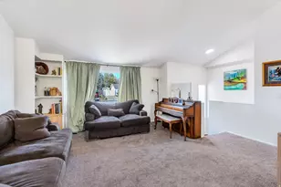 5885 S Misty Way, Kearns, UT 84118 - Photo 11