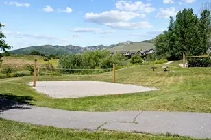 3524 N Fox Run Dr E, Eden, UT 84310 - Photo 29