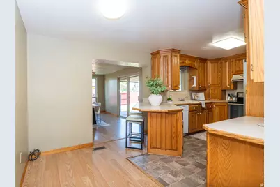 788 W 2400 N, Clinton, UT 84015 - Photo 5