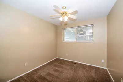 788 W 2400 N, Clinton, UT 84015 - Photo 15