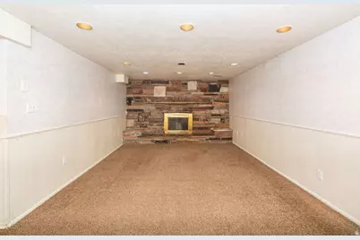 788 W 2400 N, Clinton, UT 84015 - Photo 19