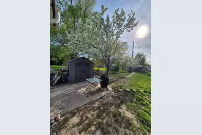 327 N 300 W, Logan, UT 84321 - Photo 11