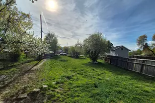 327 N 300 W, Logan, UT 84321 - Photo 9