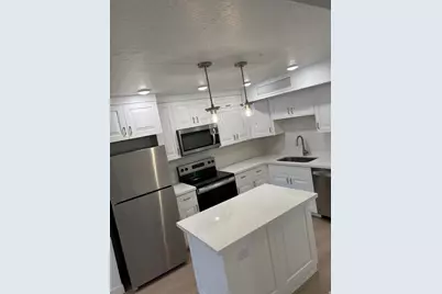 1031 E 400 S #305 B, Salt Lake City, UT 84102 - Photo 3